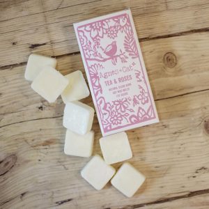 Box of 8 Wax Melts - Tea + Roses