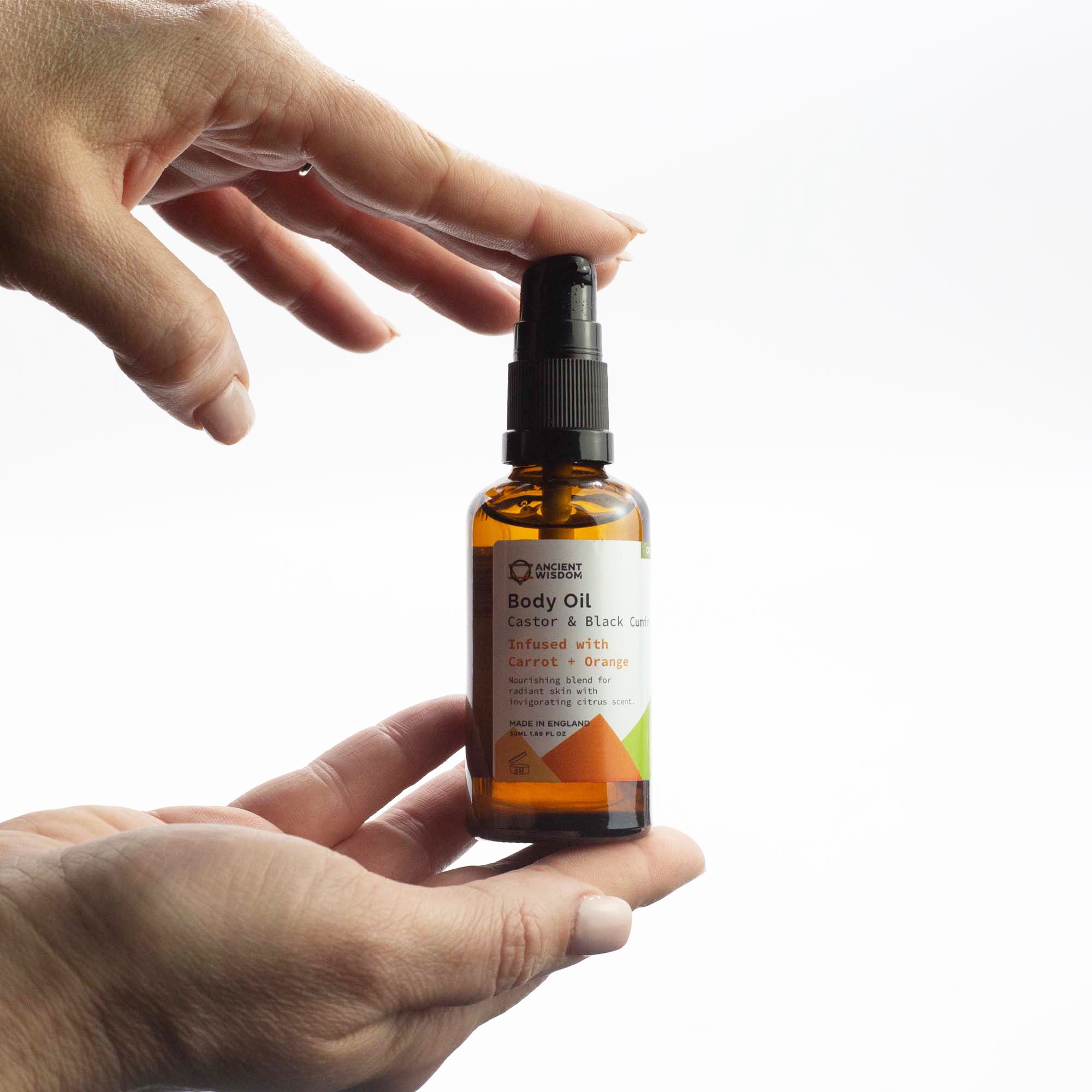 Organic Body Oil 50ml - Carrot & Orange - Image 4